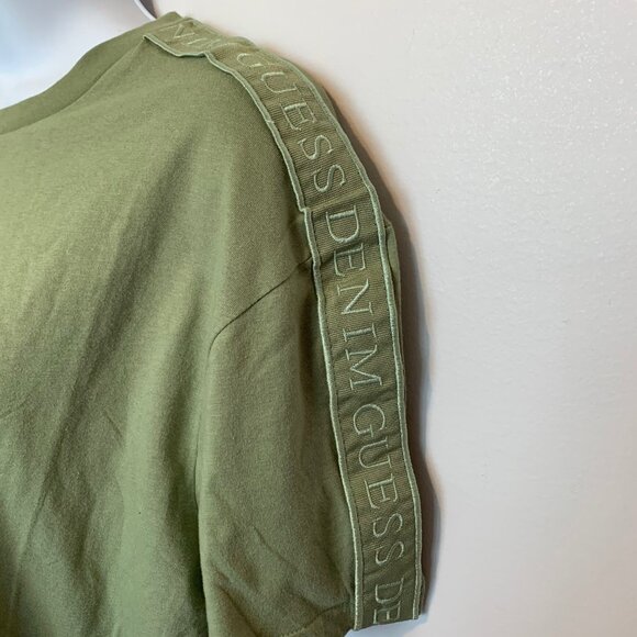 🐱 5 for $10 .  Guess Green Short Sleeve Crew Neck Tee Shirt NWT - Picture 2 of 5